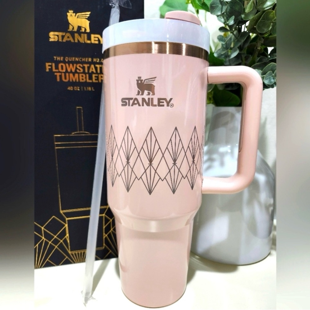 Stanley Pink Flowstate Tumbler with Handle